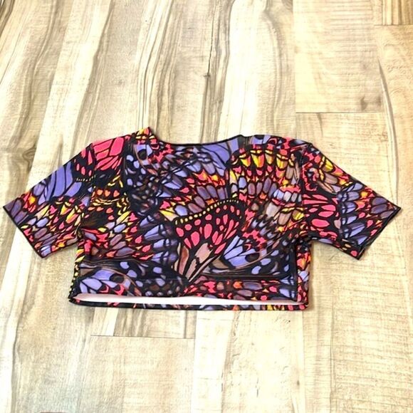 Yitty butterfly print midi crop mesh top size large - fits tight - Picture 5 of 9